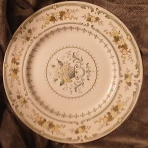 Royal Doulton PROVENCAL Dinner Plate 10.5" TC1034 Discontinued 1967-1997 VGC